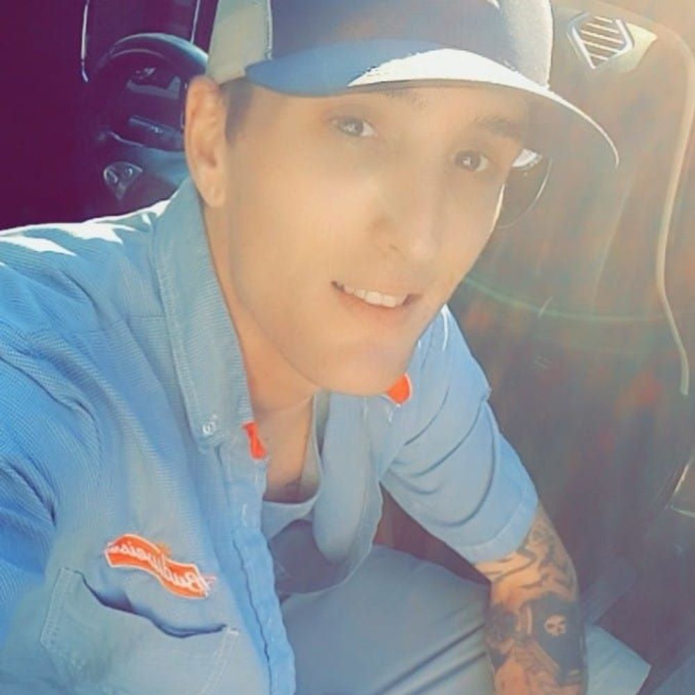 Meet your Posher, Adrian